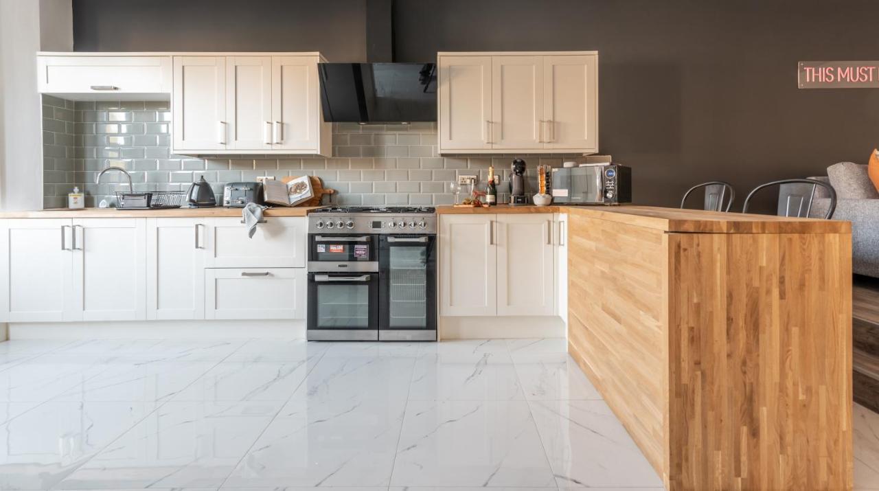 Ty Hapus Newport - Luxury 4 Bedroom Home Exteriör bild